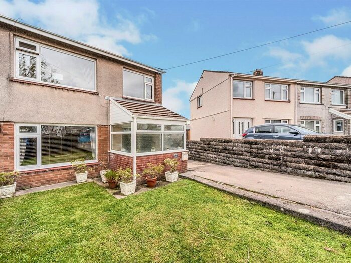 3 Bedroom Property To Rent In Oak Way, Bryncethin, Bridgend, CF32