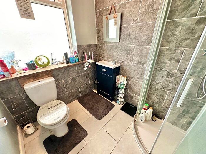 2 Bedroom Bungalow For Sale In Fernhill Avenue, Weymouth, DT4