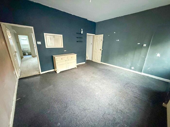 3 Bedroom End Of Terrace House For Sale In Dale Street, Haslingden, Rossendale, BB4