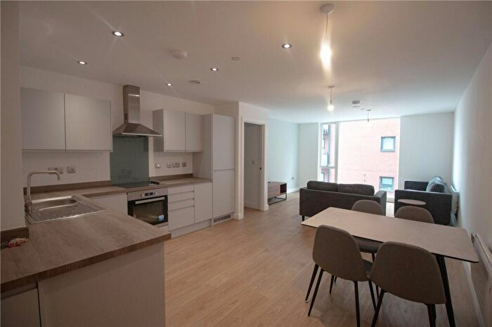 2 Bedroom Flat To Rent In Dyche Street, Manchester, M4