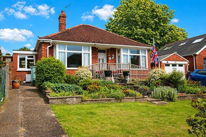 2 Bedroom Detached Bungalow For Sale In Buckerell Avenue, Exeter, EX2