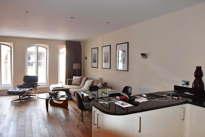 1 Bedroom Apartment To Rent In William Street, Windsor, Berkshire, SL4