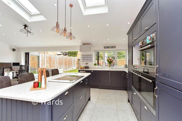 4 Bedroom Semi Detached House For Sale In Motney Hill Road, Rainham, Gillingham, Kent, ME8