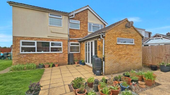 4 Bedroom Detached House For Sale In Hyde Road, Roade, Northampton, NN7