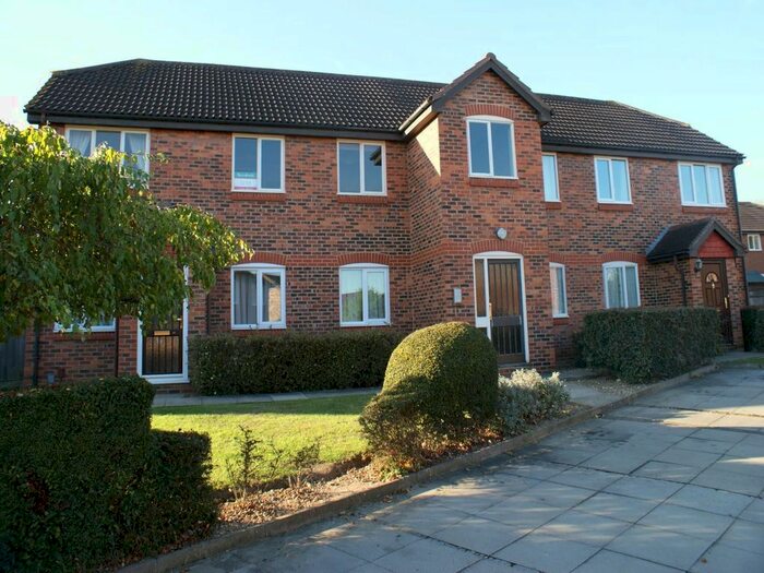 2 Bedroom Flat To Rent In Earlsfield Drive, Chelmsford, CM2