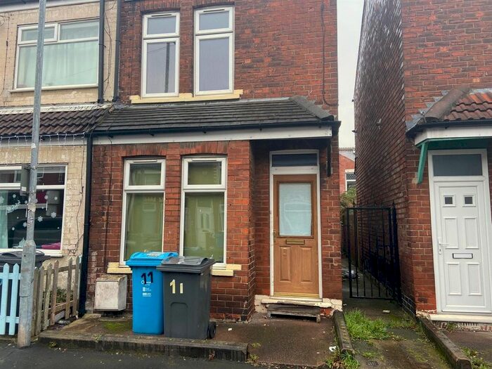 2 Bedroom End Of Terrace House To Rent In Essex Street, Hull, HU4