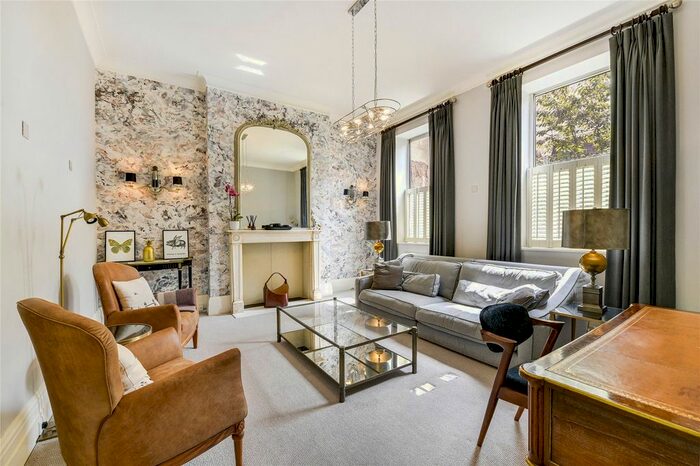 2 Bedroom Flat To Rent In Eaton Place, Knightsbridge, SW1X