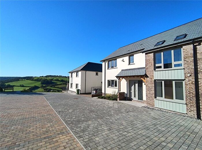 4 Bedroom Semi-Detached House For Sale In Market Gardens, Torrington, Devon, EX38