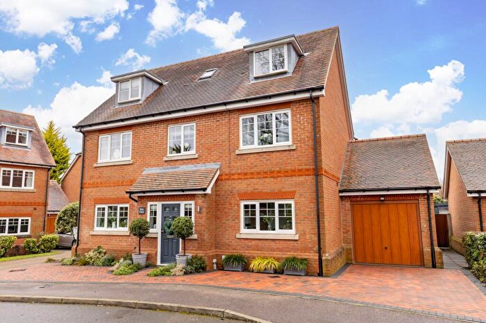 5 Bedroom Detached House For Sale In Beacon Rise, East Grinstead, RH19