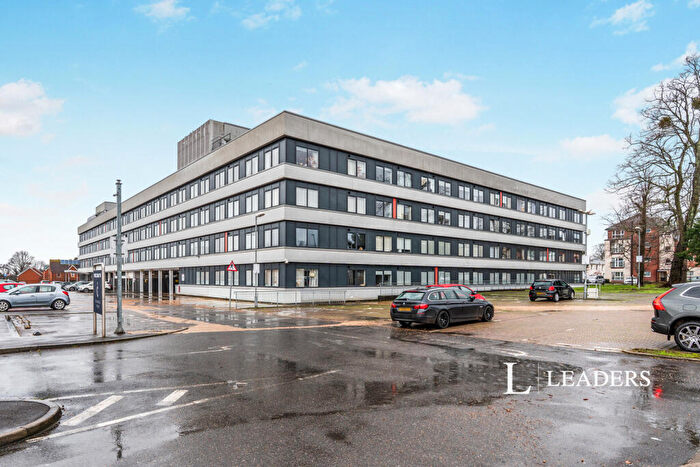 1 Bedroom Flat To Rent In Compass Point, Romsey Road, SO16