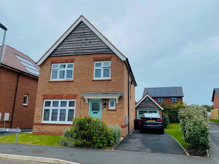 3 Bedroom House To Rent In Bernwood Crescent, Leyland, PR25