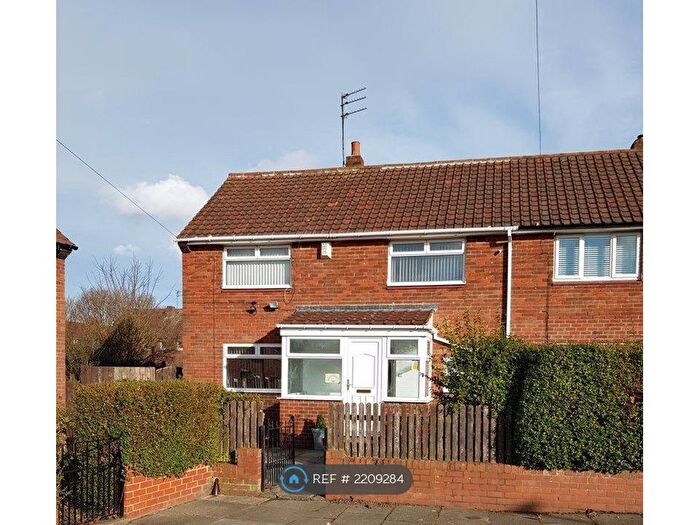 3 Bedroom Terraced House To Rent In Kinross Drive, Newcastle Upon Tyne, NE3