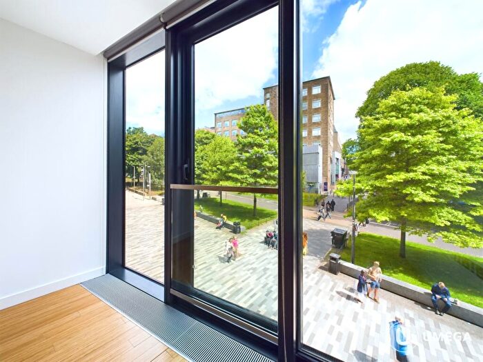 3 Bedroom Apartment To Rent In Simpson Loan, Quartermile, Edinburgh, EH3