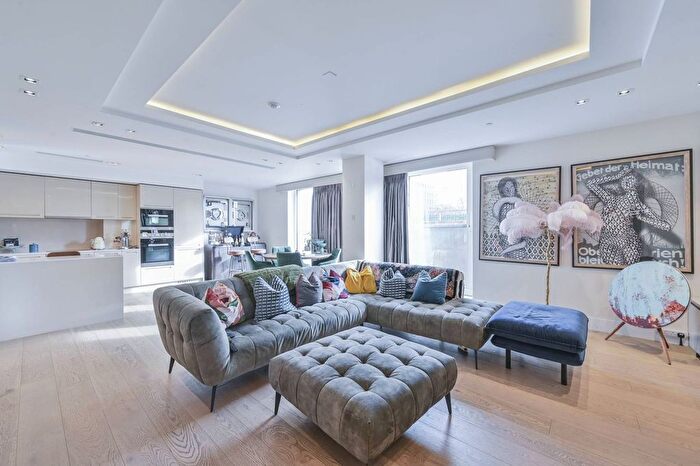 2 Bedroom Flat To Rent In Radnor Terrace, London, Az, Kensington, London, W14