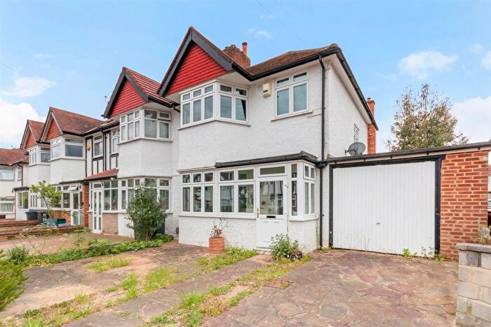 3 Bedroom House For Sale In Hartland Way, Morden, SM4