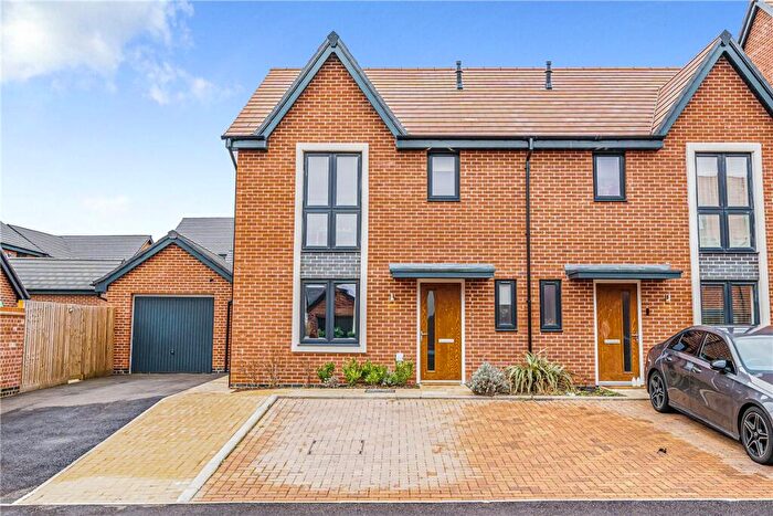 3 Bedroom Semi-Detached House To Rent In Fearnley Close, Glebe Farm, Milton Keynes, MK17