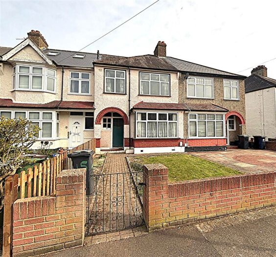3 Bedroom Terraced House For Sale In Ambleside Avenue, Beckenham, BR3