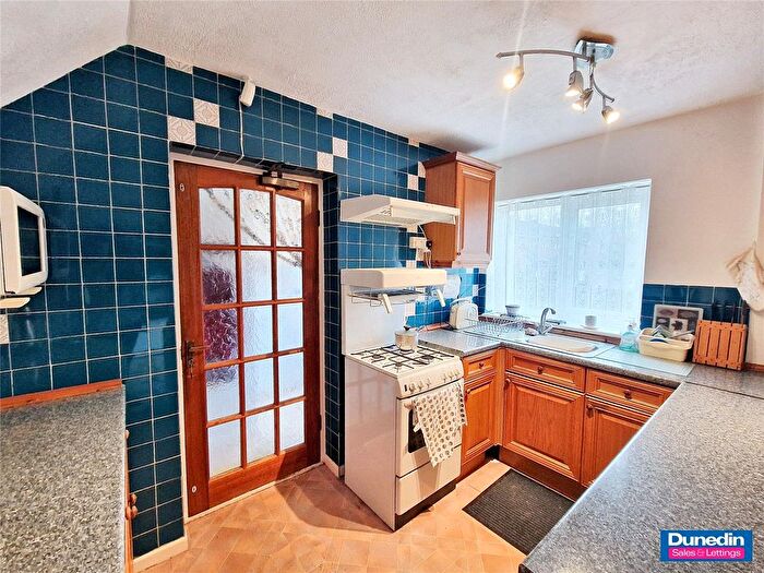 3 Bedroom Semi-Detached House For Sale In Wellman Croft, Selly Oak, Birmingham, B29