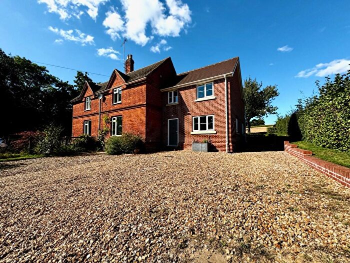 4 Bedroom Semi-Detached House To Rent In Park Farm Cottages, Ousden, Suffolk, CB8