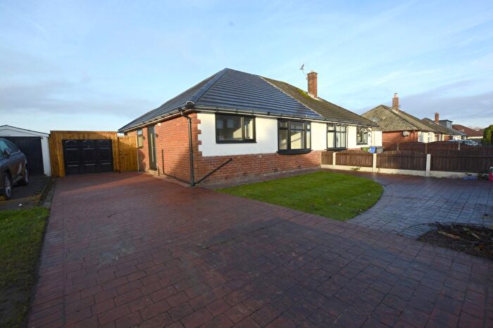 2 Bedroom Bungalow For Sale In St Marys Avenue, Haughton Green, Denton, M34