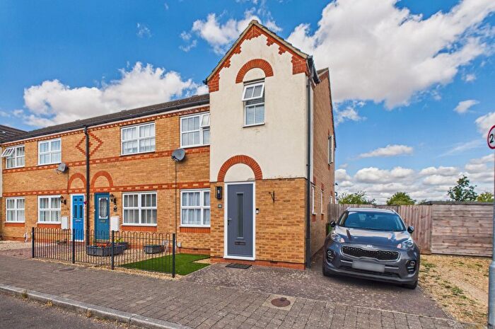 3 Bedroom End Of Terrace House For Sale In Woodlark Drive, Cottenham, Cambridge, Cambridgeshire, CB24
