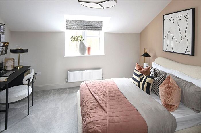 3 Bedroom Terraced House For Sale In Ively Road, Fleet, GU51