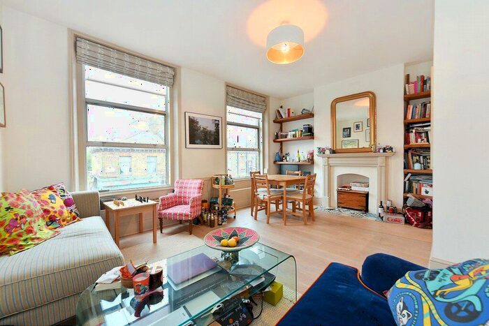 2 Bedroom Flat To Rent In Kilburn Lane, London, W10