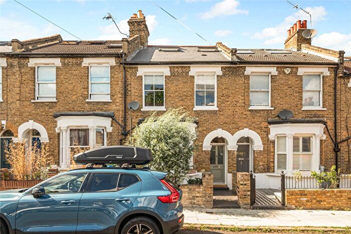 4 Bedroom Terraced House For Sale In Landells Road, London, SE22