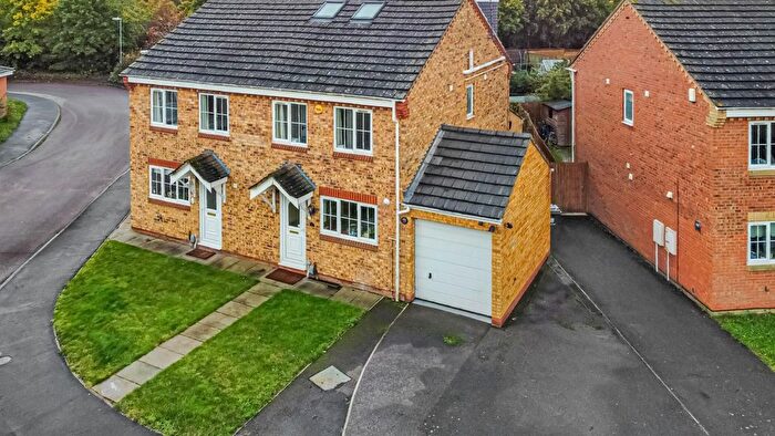 4 Bedroom Semi-Detached House For Sale In Weavers Field, Girton, Cambridge, CB3