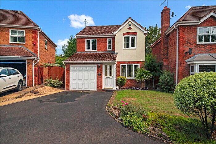 3 Bedroom Detached House For Sale In Johns Close, Studley, Warwickshire, B80