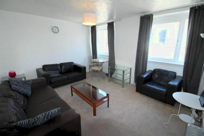 2 Bedroom Flat To Rent In Ferryhill Terrace, Aberdeen, AB11
