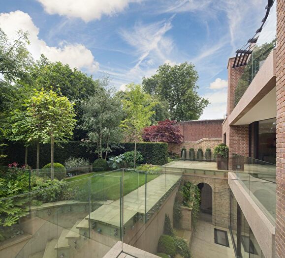 5 Bedroom Detached House To Rent In Cannon Lane East Heath Road, London, NW3