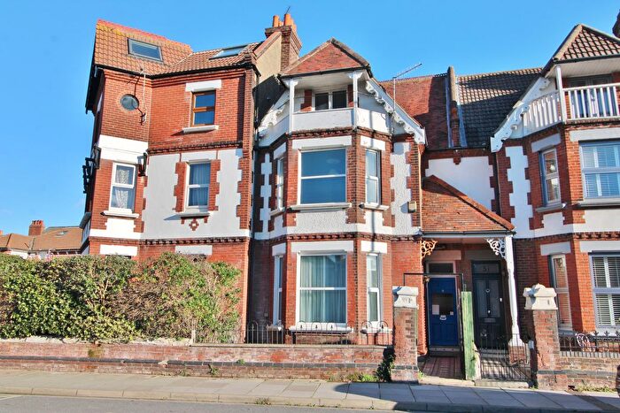 6 Bedroom Terraced House For Sale In Festing Road, Southsea, PO4