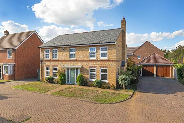 4 Bedroom Detached House For Sale In Pearl Way, Kings Hill, ME19