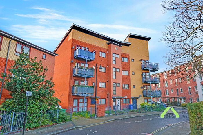 1 Bedroom Flat For Sale In Southwark, SE15
