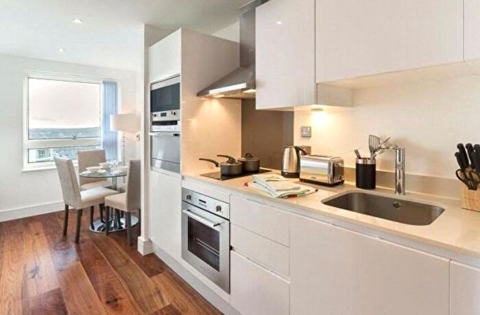 Studio To Rent In Duckman Tower, Lincoln Plaza, Isle Of Dogs, E14