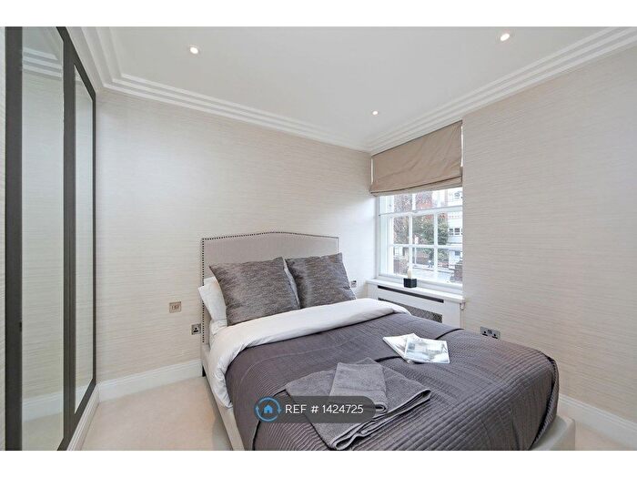 3 Bedroom Flat To Rent In Manor Apartments, London, NW8