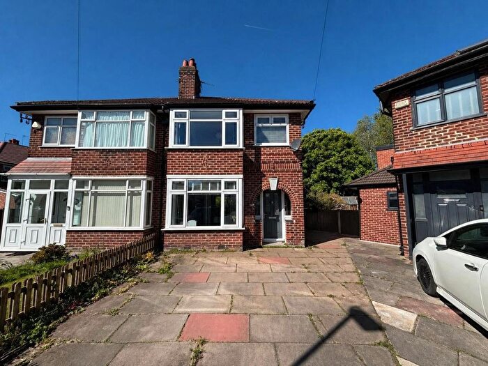 3 Bedroom Semi-Detached House For Sale In Mereland Avenue, Didsbury, M20