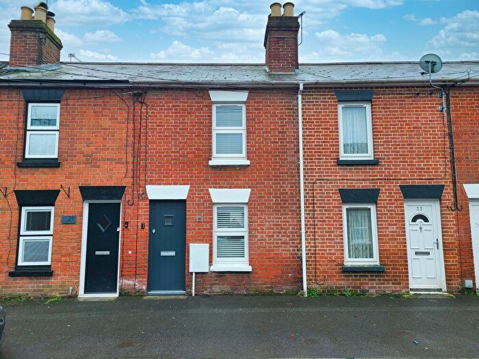 2 Bedroom Terraced House For Sale In Osborne Road, Central Totton, SO40