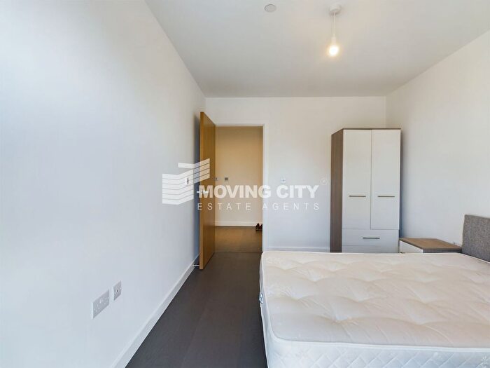 2 Bedroom Flat For Sale In Thonrey Close, Peacon House, NW9
