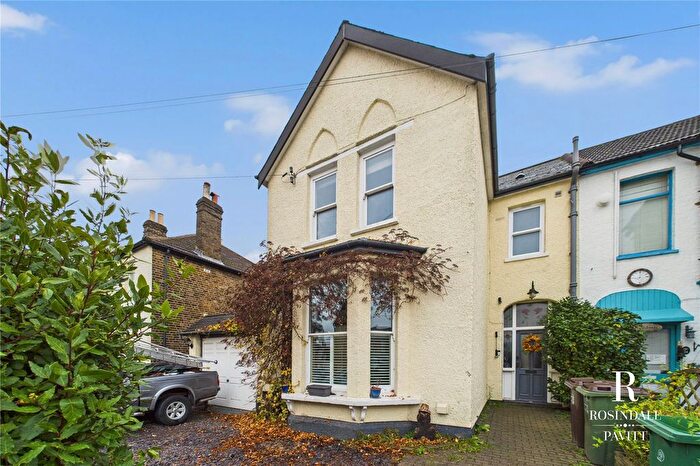 4 Bedroom End Terrace House For Sale In Hinton Road, Wallington, SM6