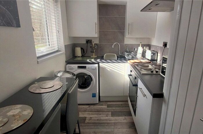 Studio To Rent In Reedmace Close, Waterlooville, Hampshire, PO7