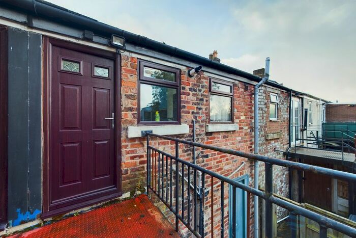 1 Bedroom Flat To Rent In Queens Drive, Childwall, L15