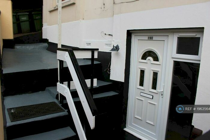 2 Bedroom Flat To Rent In Woolwich, Woolwich, SE18