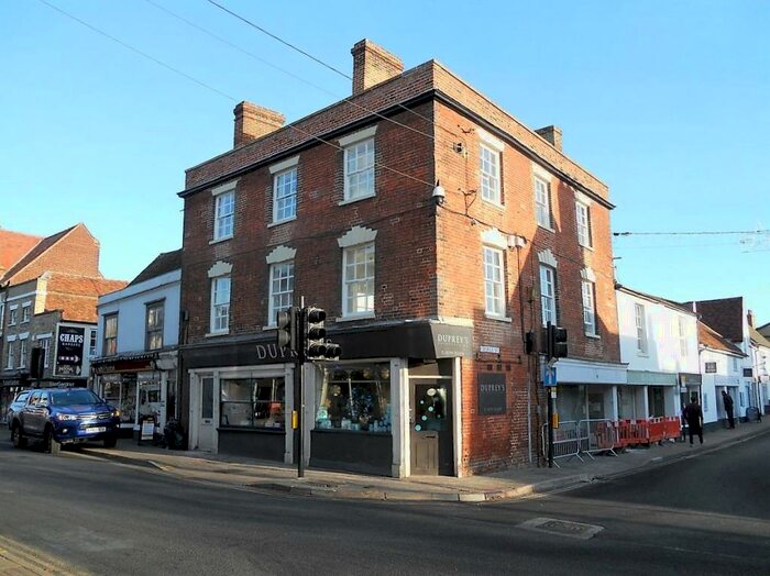 1 Bedroom Flat To Rent In Flat, High Street, Saffron Walden, CB10