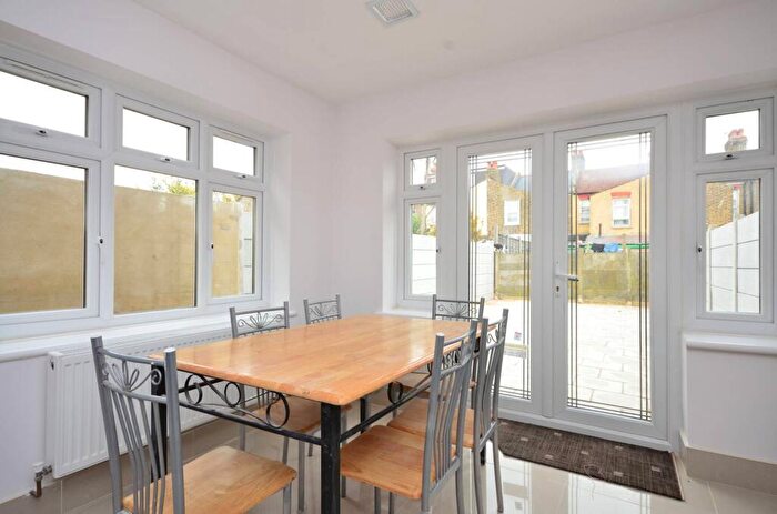 5 Bedroom House To Rent In Gwendoline Avenue, Plaistow, London, E13