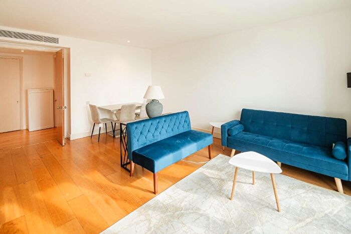 2 Bedroom Apartment To Rent In Westferry Circus, London, E14