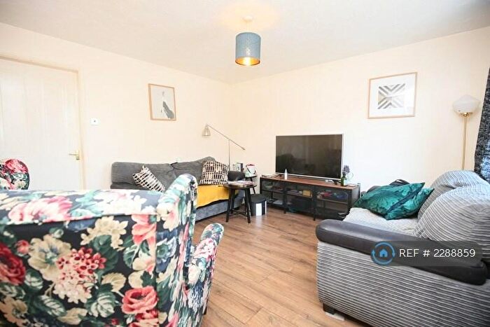 3 Bedroom Terraced House To Rent In Perchfoot Close, Coventry, CV1