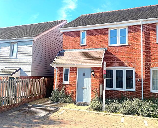 3 Bedroom Property To Rent In Preston Hall Close, Bexhill-On-Sea, TN39