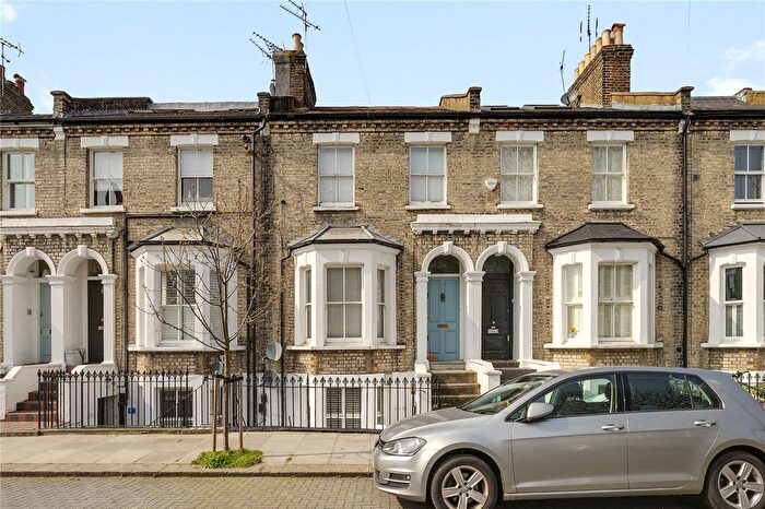 1 Bedroom Flat For Sale In Greenside Road, London, W12
